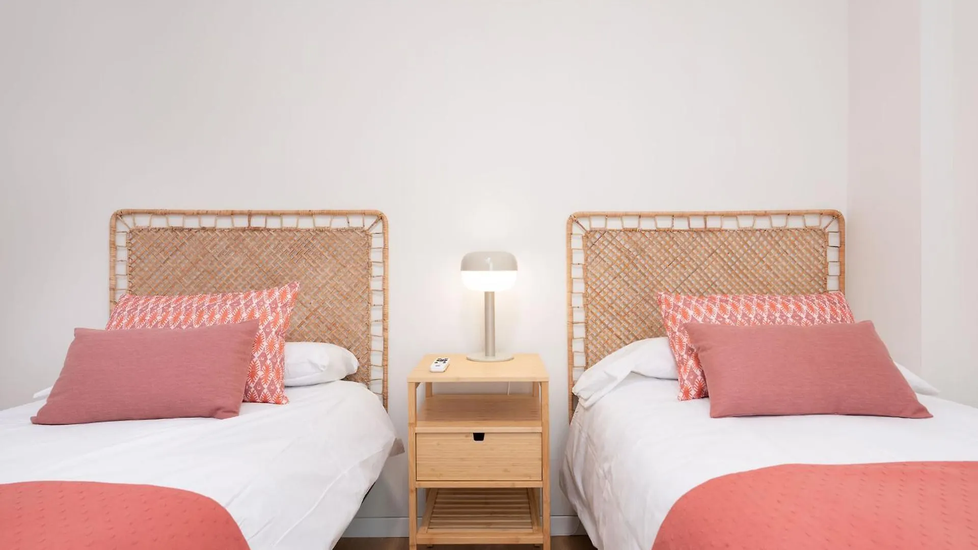 Ferienwohnung Vivelorural Agaete 2D Infinity Pool & Great Views Apartment Agaete (Gran Canaria)